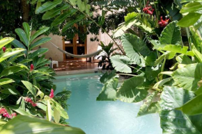 LA CASA DE LOS ABUELOS, New pool and rooms.